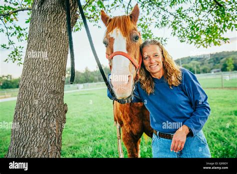 Horse people hugging hi-res stock photography and images - Alamy