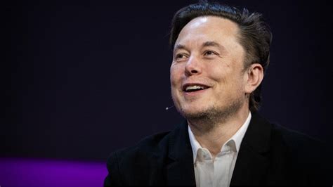 Elon Musk announces the 2023 launch of Starlink V2 by SpaceX Know More - The Tech Outlook