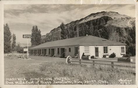 Maryhill Junction Motel Biggs Junction, OR Postcard