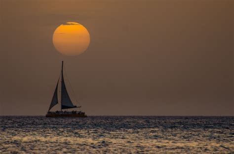 Aruba-Sunset-Cruise-Sail-600 | Tenfirst Travel