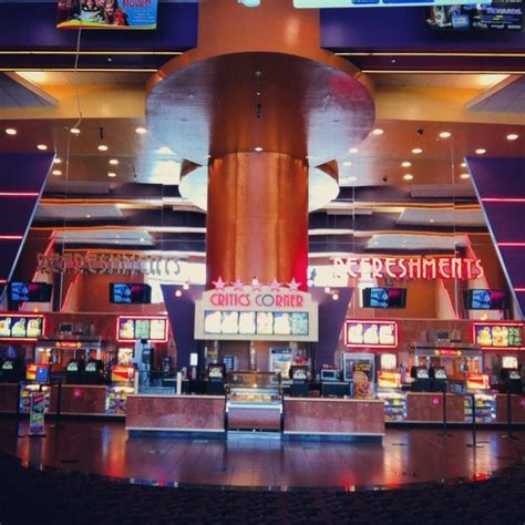 Regal Cinemas Riverside Plaza 16 - Riverside, CA