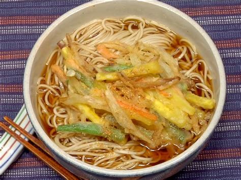 Kakiage Soba Noodles Recipe (Hot Soba with Mixed Vegetable Tempura) - Cooking with Dog