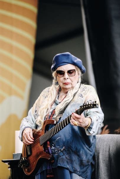 Joni Mitchell Shares 3rd Track From Surprise Newport Folk Festival Concert | Best Classic Bands