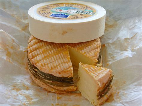 Livarot - Cheese.com