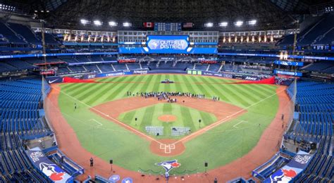 Blue Jays unveil completed Rogers Centre outfield renovations