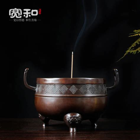 Copper incense burner home incense furnace interaural bronze three legged aromatherapy furnace ...