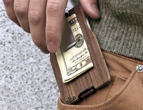 Alto Collective Minimalist Wood Wallet » Gadget Flow