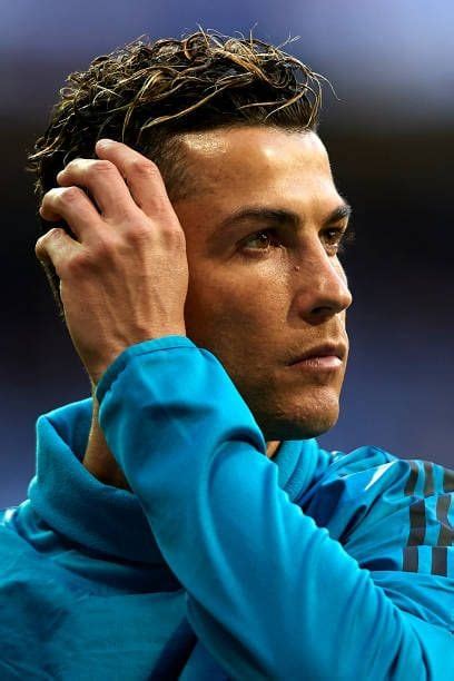 15 Popular Ronaldo Hairstyles To have a Look Right Now!