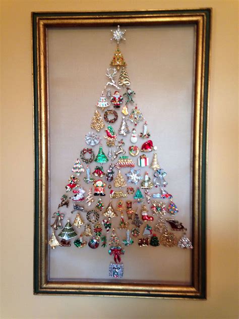 Tree made from Christmas pins | Jewelry christmas tree, Jeweled christmas trees, Jeweled christmas