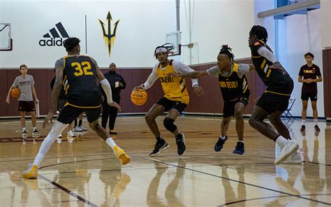 ASU men bring high intensity to early hoops practices