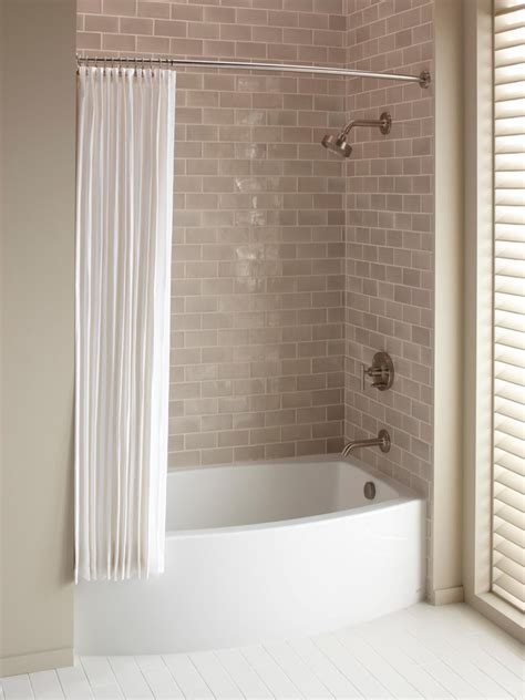 24 Best Small Corner Bathtub Shower Ideas | Ann Inspired