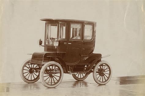 A brief history of electric cars: the most popular car of 1900 - Curbed