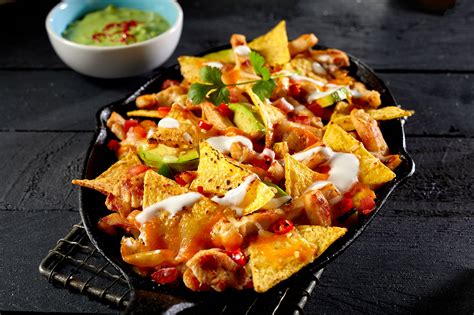 Easy cheesy chicken nachos - Soanes Poultry