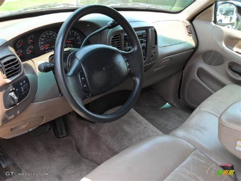 1997 Ford F150 Lariat Extended Cab Interior Color Photos | GTCarLot.com