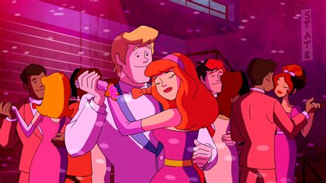 Image - Fred and Daph dance at prom.png | Scoobypedia | FANDOM powered ...