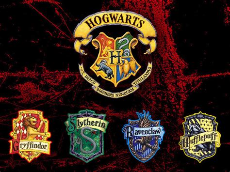 Hogwarts houses - Harry potter Fan Club