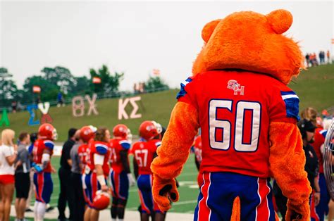 Mascot | Squad | Spirit Programs | Sam Houston State University