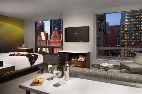 Sleeping Around NYC: Luma Hotel Times Square – Everett Potter's Travel ...