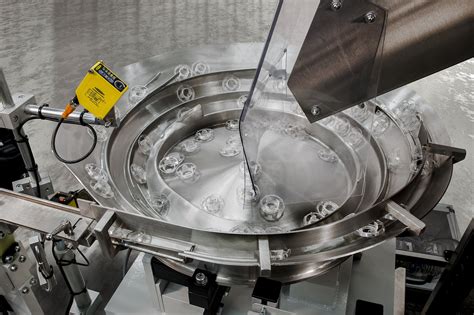 Vibratory Feeders for Manufacturing Process Automation - Performance Feeders