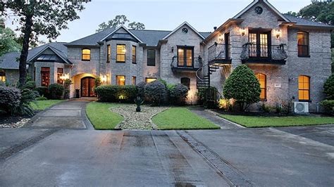 Luxury Homes for Sale in Kingwood TX | Kingwood Luxury Real Estate