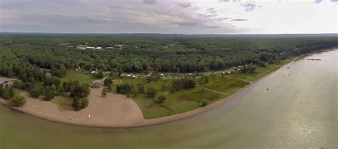 Burt Lake Campground, Burt Lake, MI: 2 Photos