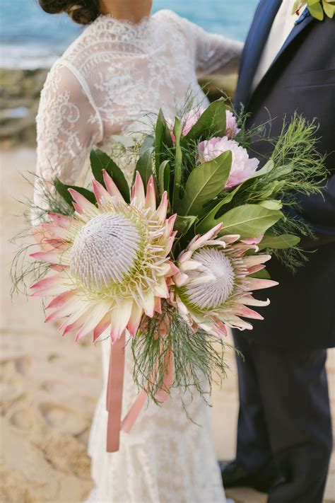30 Amazing Protea Wedding Bouquets | Martha Stewart Weddings