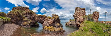 Dunbar Castle | Castle in Dunbar, East Lothian | Stravaiging around ...