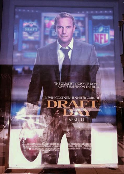 Completely Indie: Draft Day: Movie Review