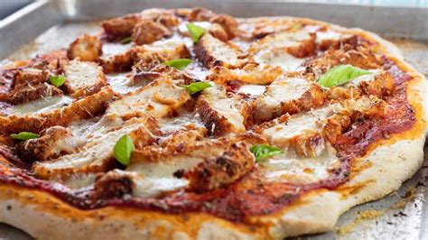 Chicken Parmesan Pizza: A Tasty Family Favorite Pizza Recipe