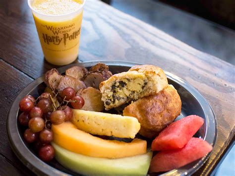 The Wizarding World of Harry Potter Food Guide - Universal Parks Blog