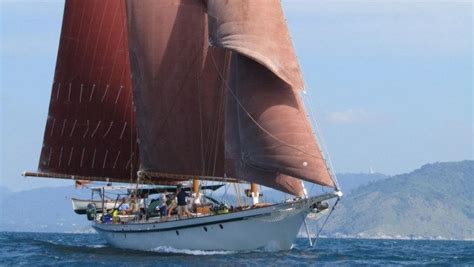 What are the different types of schooners?