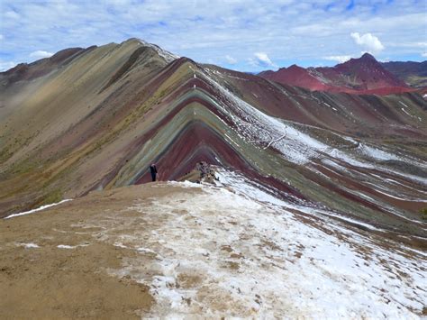 Hiking Rainbow Mountain. | mytravelbugbite