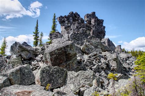 Exploring the Tumbler Ridge Geopark – the Boulder Gardens and the Shipyard – The ExploreNorth Blog