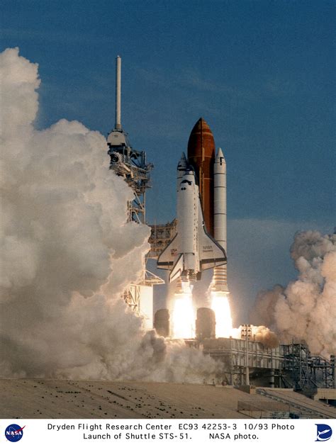 STS EC93-42253-3: STS-51 Launch