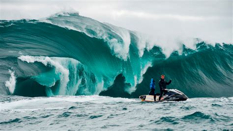 3 olas terroríficas que te matarán si intentas surfearlas. - Watsay Surf School