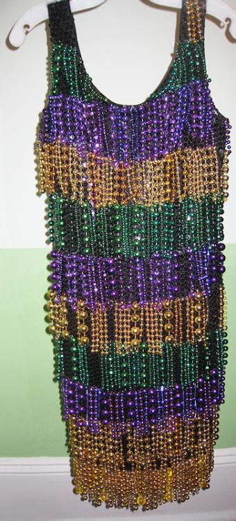 How to Make a Mardi Gras Costumes With Easy DIY Ideas | LoveToKnow