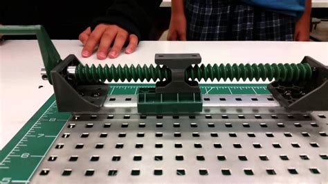 Vex Mechanisms - Period 3 Lead Screw - YouTube