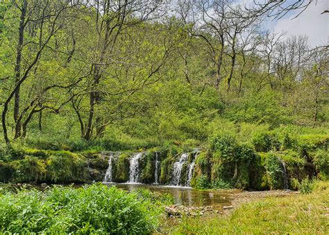 15 Beautiful Peak District Waterfalls (+ Walks to Visit Them) - Peak ...