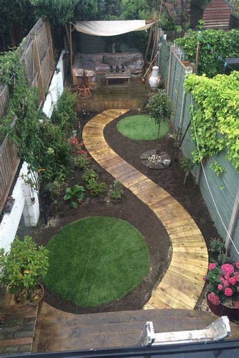 30 Awesome Design Ideas To Revamp Your Patio Layout | Small garden layout, Small backyard garden ...