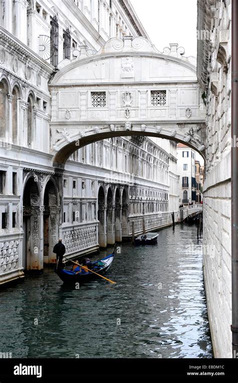 Gondola under bridge of Sighs in Venice,Italy,Europe Stock Photo - Alamy