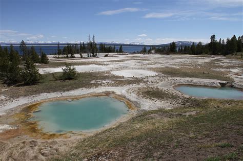 West Thumb Geyser Basin – Roadside Secrets