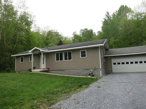 893 Monkton Rd, Monkton, VT 05469 - MLS 4953022 - Coldwell Banker