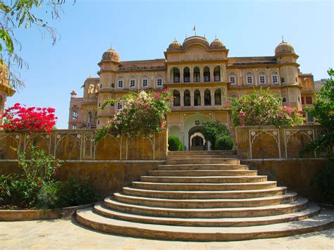 Patan Mahal, India | India architecture, Indian architecture, Abstract flower art