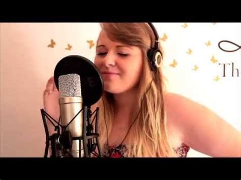 Laura Taylor - To The Moon & Back (Laura Taylor Original) - YouTube