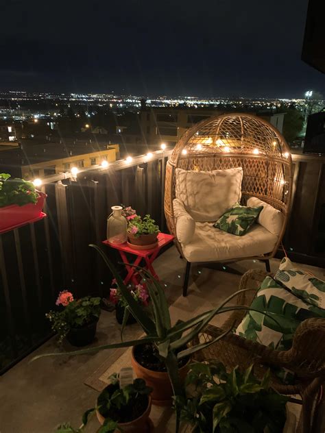 My balcony is the coziest place to hang out : r/CozyPlaces