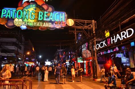 Bangla road - Patong - Night life in Phuket - Layburi Property Phuket