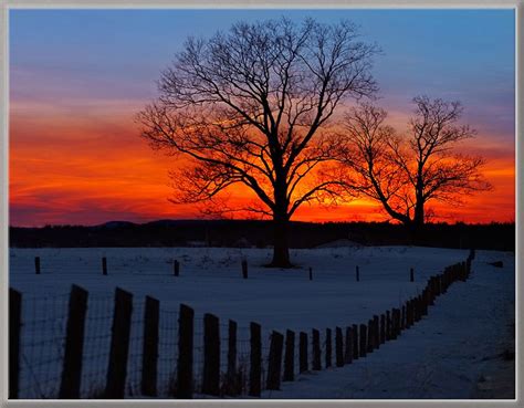 Farmland sunset | Beautiful sunset, Country landscaping, Sunset