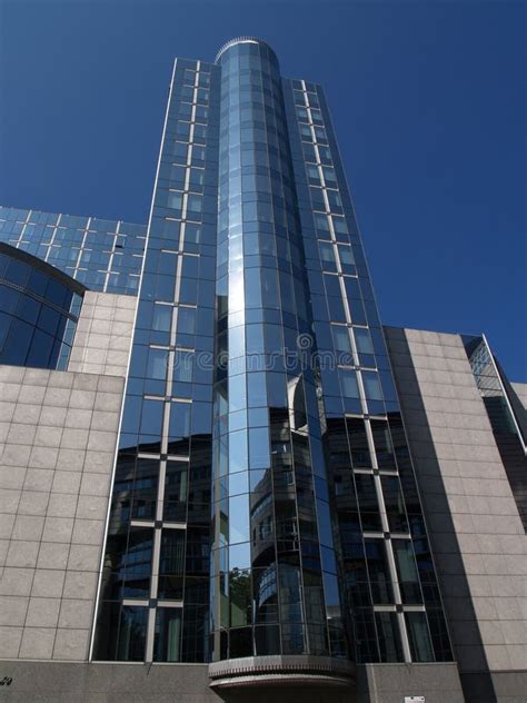 Tall Modern Office Building Stock Image - Image of mirror, wall: 372127