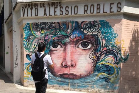 Mexico City Subway & Art Tour: Triphobo