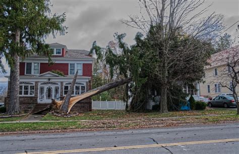 High Winds Wreak Havoc In Alexandria Bay, NY [VIDEO] - 1000IslandsLive